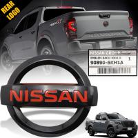 ** ของแท้ **โลโก้ NISSAN สีแดง แบบแปะ สำหรับ นิสสัน นาวารา NISSAN NAVARA PRO4X 2021+ สีดำ จำนวน 1 ชิ้น