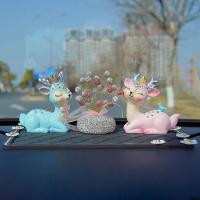 Lulu เครื่องประดับระดับไฮเอนด์ คู่รัก D][ Ping An Creative Car Decoration Ping An Decoration คอนโซลกลางรถยนต์