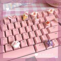 Keycaps Keycaps ที่กำหนดเองได้อย่างรวดเร็ว♟Tion Keycap คริสตัลโปร่งแสงรูปอุ้งเท้าแมวสีชมพูเค้กน่ารัก PBT ของตกแต่งตามสั่ง