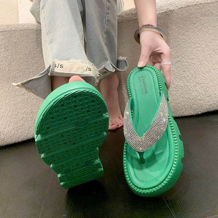 cross-border-trade-the-goods-thick-soles-slippers-female-summer-new-diamond-outside-temperament-celebrities-wear-sandals-flip-flops-female