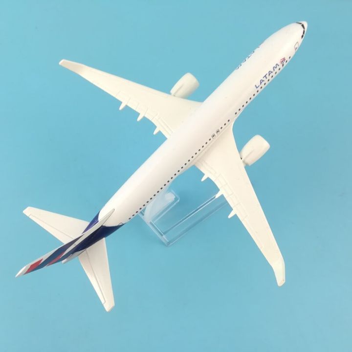 เครื่องบินจำลองแอร์บัสแบบจำลองเครื่องบินโลหะ16ซม-เครื่องบิน-kids-toys-เด็กปีใหม่-วันเกิด-คอลเลกชัน