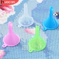 【CW】┋✠  HUACAN 1pcs Plastic Funnel Painting Tools Embroidery Bead Storage Bottle Subpackage Accessories