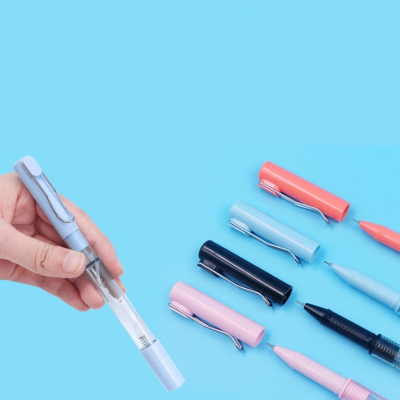 ปากกาเจลแอลกอฮอล์แบบพกพามีให้เลือกห้าสีดีไซน์ปกดีไซน์เรียบมีสไตล์ปากกาพ่น