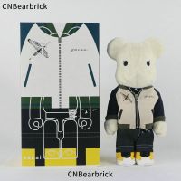 Bearbrick Sacai เสื้อผ้าอาคารบล็อกหมี400% 28เซนติเมตรน้ำเล่นเคลือบตุ๊กตารุนแรงหมีตุ๊กตาเครื่องประดับเก็บตุ๊กตา