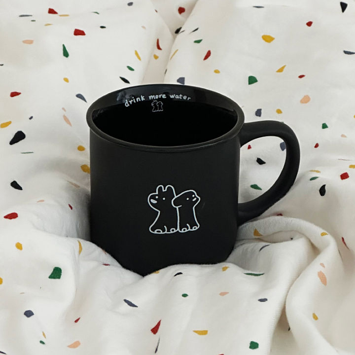 ทำด้วยตนเองถ้วยดำสีดำแก้วรูปสุนัขฝ้าขนาดเล็กแก้วคู่รักถ้วยน้ำขนาดเล็กถ้วยกาแฟขาว320mqianfun
