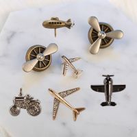 【YF】 Fashion Alloy Men Brooches Metal Lapel Pin Shirt Collar Airplane Aircraft Badge Clothing Accessory