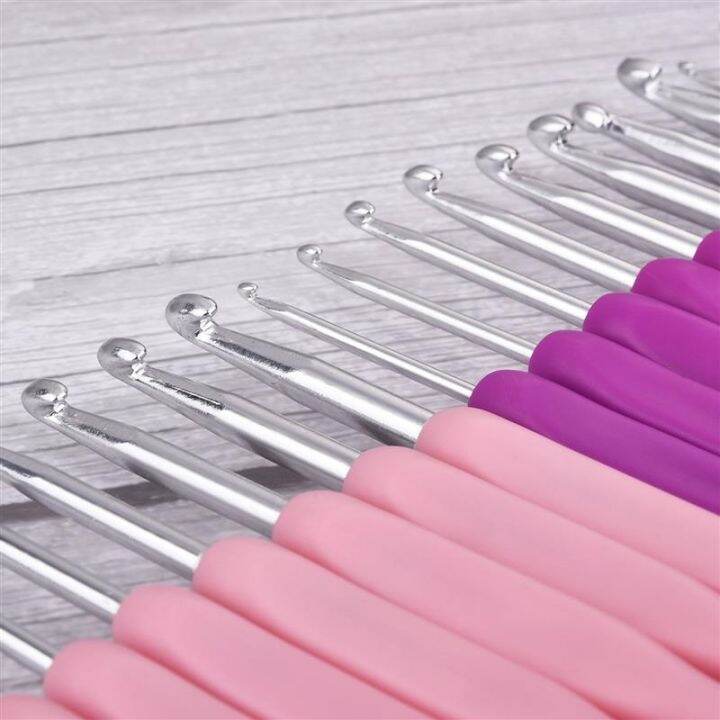 cw-8pcs-crochet-multicolor-plastic-handles-aluminum-knitting-needles-weave-yarn-sewing-set-2021