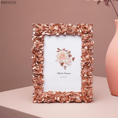 【CW】 WDDSXXJSL European style rose embossed photo frame ornaments gold creative office bedside home decoration