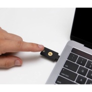 Thiết bị xác thực hai yếu tố Yubikey 5C NFC