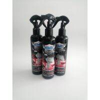 น้ำยาเคลือบแก้วสูตรพรีเมี่ยม CMC CERAMIC COATING WAX มีชั้นฟิล์มบางๆที่ปกป้องสีรถจากคราบฝุ่น คราบน้ำ และรังสีUV