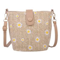 Small Daisy Straw Woven Womens Messenger Bag Fashion Chain Bucket Bag Bohemian Handbag Schoolgirl Bag