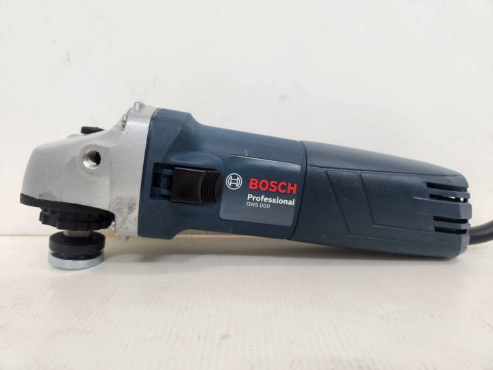 เครื่องเจียร์ไฟฟ้า-กำลัง-670w-670วัตต์-ขนาดใบ-4นิ้ว-bosch-รุ่น-gws-060-รับประกัน-6เดือน-แถม-ใบเจียร์หนา-2ใบ-และใบตัดบาง-3ใบ-bosch-แท้