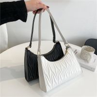 French Niche Design High-End Pleated Armpit Baguette Bag For Women 2023 New Trendy Style Shoulder Bag Small Shoulder Bag