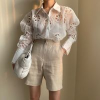 High Quality Hollow Out Floral Embroidery Temperament Shirt Women y See Through Long Sleeve Loose White Blouse Top 2020 Trend