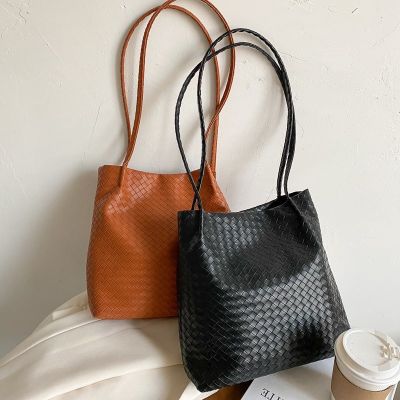 Stylish Knit Leather Tote for Women Handbags and Purses Luxury Female Offcie Shoulder Bag Elegant Party Purses Black 2021 New