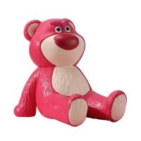 DYJJD Lotso ตุ๊กตาขยับแขนขาได้หมีสตรอเบอร์รี่ที่จับโทรศัพท์มือถือหมีสตรอเบอร์รี่ที่วางมือถือนั่งน่ารักตกแต่งตั้งโต๊ะ