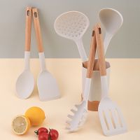 Silicone Kitchen Utensils Heat-resistant Turner Soup Spoon Non-stick Spatula Shovel Wooden Handle Cooking Shovel Kitchen Tool