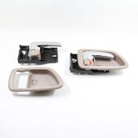 【Cw】INTERIOR DOOR HANDLE FOR TOYOTA AVALON 2000-2004 R:69205-AC010 L: 69206-AC010 ！