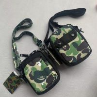 A BATHING APE Bathing APE BAPE ABC 1ST CAMO กระเป๋าสะพายไหล่ กระเป๋าสะพายข้าง ลําลอง