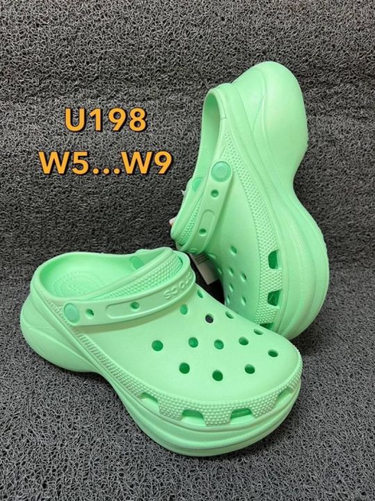 รองเท้าแตะผู้หญิง-crocs-classic-bae-clog-รองเท้าผู้หญิงแบบรัดส้น-รองเท้าแตะลำลอง-รองเท้า-crocs-ผู้หญิง-รองเท้าเผื่อสุขภาพ