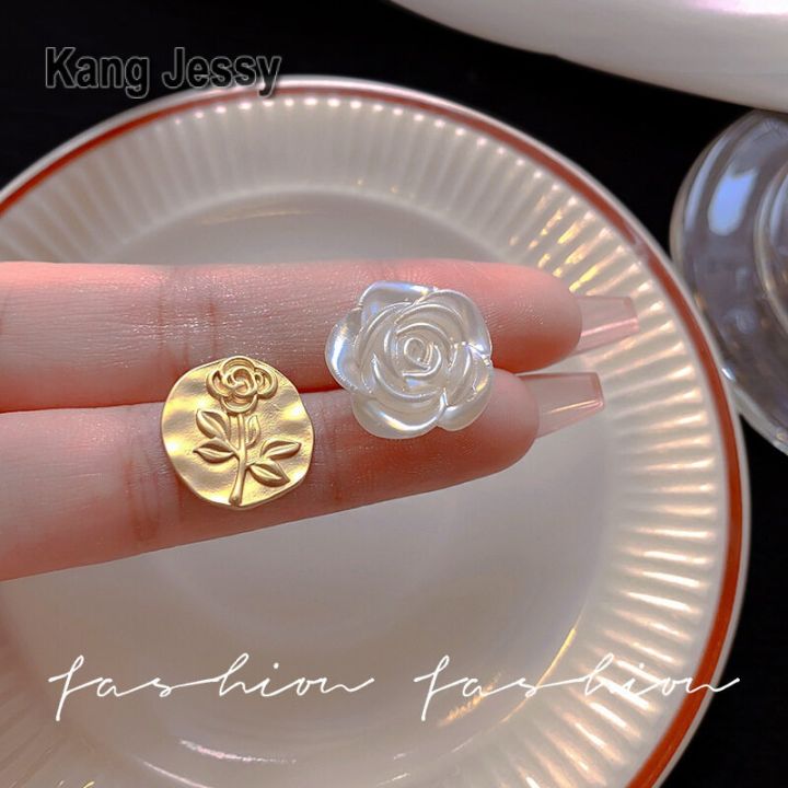kang-jessy-2023-รุ่นใหม่-925-ต่างหูลายดอกไม้แบบไม่สมมาตรเข็มเงินต่างหูดีไซน์แนววินเทจสำหรับผู้หญิงสำหรับฤดูใบไม้ร่วงและฤดูหนาว