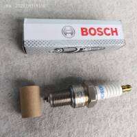 หัวเทียนเกลียวยาว เครื่องเรือ เครื่องสูบน้ำ BOSCH บ็อซ .ใช้กับรุ่น GX120/Gx140/ Gx160/Gx200/GX270/GX290/5.5HP/6.0/6.5/7.5/9/13แรง  มิซซูแมกซ์ ควายทอง Magnum