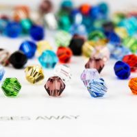 [COD] Cross-border hot-selling pressure top two pointed beads diameter 4MM crystal glass rhombus diy accessories