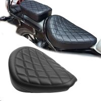 รถจักรยานยนต์ผู้ขับขี่ด้านหน้าสีดำ Bantal Kursi เดี่ยวสำหรับ Honda Rebel CMX 250 300 500 2017-2022