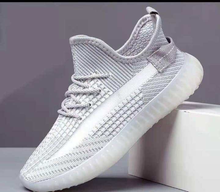 yeezy 350 khaki