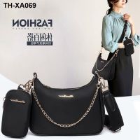 2023 Womens Crescent Bag Nylon Single Shoulder Messenger Bag New Water-Repellent Fabric Solid Color High-value Mahjong Bag