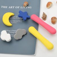 【CW】Pannlart Children Room Door Knobs Cute Cartoon Drawer Handles Wardrobe Door Pull Star White Cloud Kid Room Furniture Handle