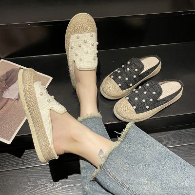Straw fisherman slippers female 2023 summer new French baotou thick bottom pearl leisure breathable web celebrity half dragged female