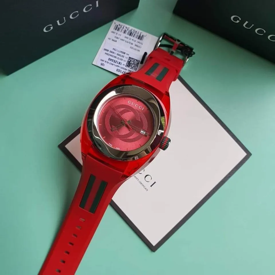 ออก Shop รับประกันของแท้ 100% นาฬิกาข้อมือ Gucci Sync XXL Red