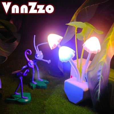 【CC】 Lamp Night Fungus Luminaria 3 Colorful Lights Sensor 220V