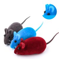 1PC Clockwork Sound Flocking Rat Rubber Dog Supplies Color