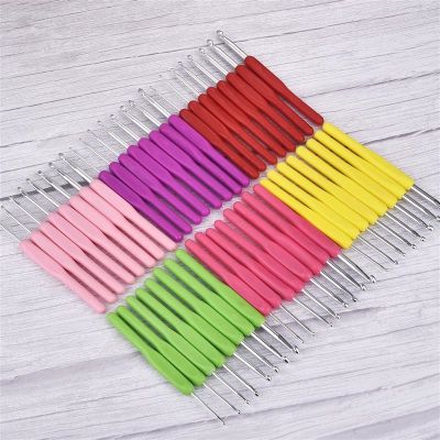 【CW】 8Pcs Crochet Multicolor Plastic Handles Aluminum Knitting Needles Weave Yarn Sewing Set 2021