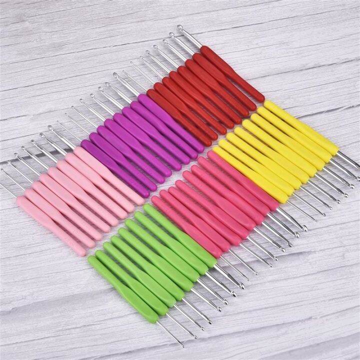 cw-8pcs-crochet-multicolor-plastic-handles-aluminum-knitting-needles-weave-yarn-sewing-set-2021