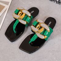 Hot sell Chains Slippers Women Flat Summer Women Sandals Square Head Designer Shoes Slide Casual Fashion Rhinestones Womens Flip Flops