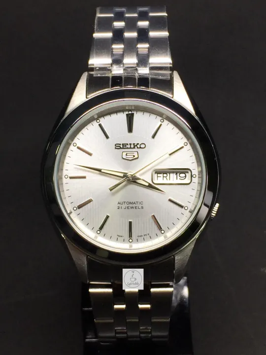 นาฬิกา ไซโก้ ผู้ชาย Seiko 5 รุ่น SNKL15K1 Automatic 21 Automatic Mens Watch Stainless หน้าปัทม์สีเงิน  สายสีเงิน  ของเเท้ 100% CafeNalika