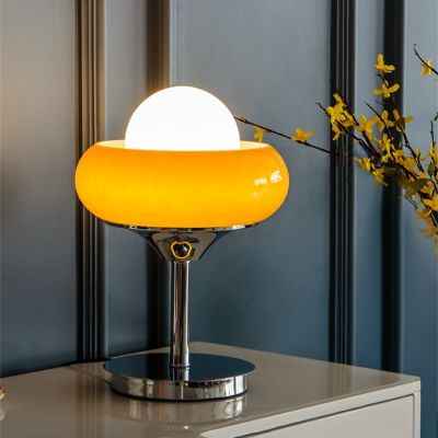 Designer Guzzini Table Lamp Nordic Egg Tart Table Lighting Bedroom Bedside Study Living Room Retro Creamy Lampshade Desk Light