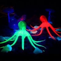 1pcs Fish Tank Silicone Artificial Octopus Aquarium Fish Tank Fluorescent Decorations Octopus with Suction Cup