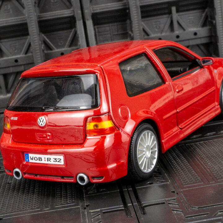 r32กอล์ฟโฟล์คสวาเกน1-24รถโลหะผสมโมเดลไฟและเสียงประกอบรถ-diecast-ของเล่นสำหรับเด็กผู้ชายของขวัญวันเกิด-kids-toys-คอลเลกชันรถ