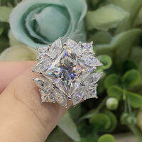 Huitan โปร่งใส Cubic Zirconia Snowflake แหวนผู้หญิงหรูหราคุณภาพสูงสีเงินงานแต่งงาน Dance Party เครื่องประดับ