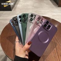 KISSCASE เคสโทรศัพท์ซิลิโคนบางเฉียบสุดหรูสำหรับ Iphone 14 13 12 11 Pro Max Plus เคสสีเมทลิกฟิล์มเลนส์ฝาครอบป้องกัน12Promax Magsafe