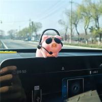 【jw】✣☸  Car Dashboard Ornamento Pig Pingente Espelho Retrovisor Pingentes Decoração Interior Acessórios para Carro Casa e Escritório