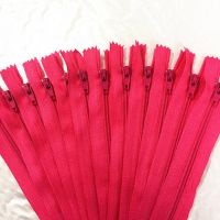 10 pieces. 60cm (24inch) nylon coil zipper tailor crafter and fgdqrs Rose