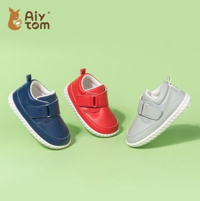 Aiy Tom รุ่น Cute Bunny รองเท้าผ้าใบเด็กวัยหัดเดินสีคลาสสิก  ออกแบบมาเพื่อคำนึงถึงการใช้งานที่ถูกกับสรีระเท้าเด็ก