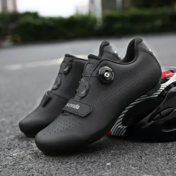 Speed clearance cleats cycling