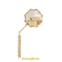 Kemstone เข็มกลัดติดมุกสไตล์วินเทจสีทองแบบคลาสสิกเข็มกลัดแบบพัดมีพู่ทำจากไม้ไผ่ประดับเครื่องประดับที่สง่างามสำหรับผู้หญิงของขวัญ