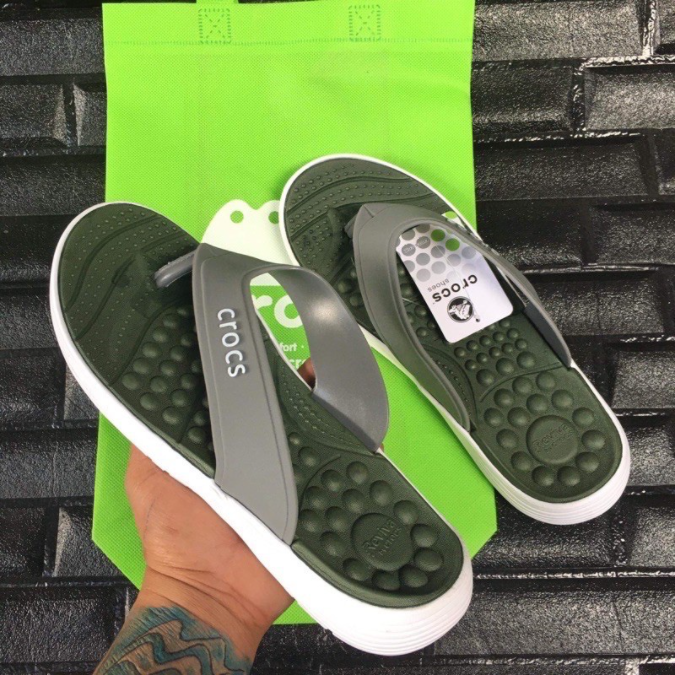 Mens non slip on sale crocs